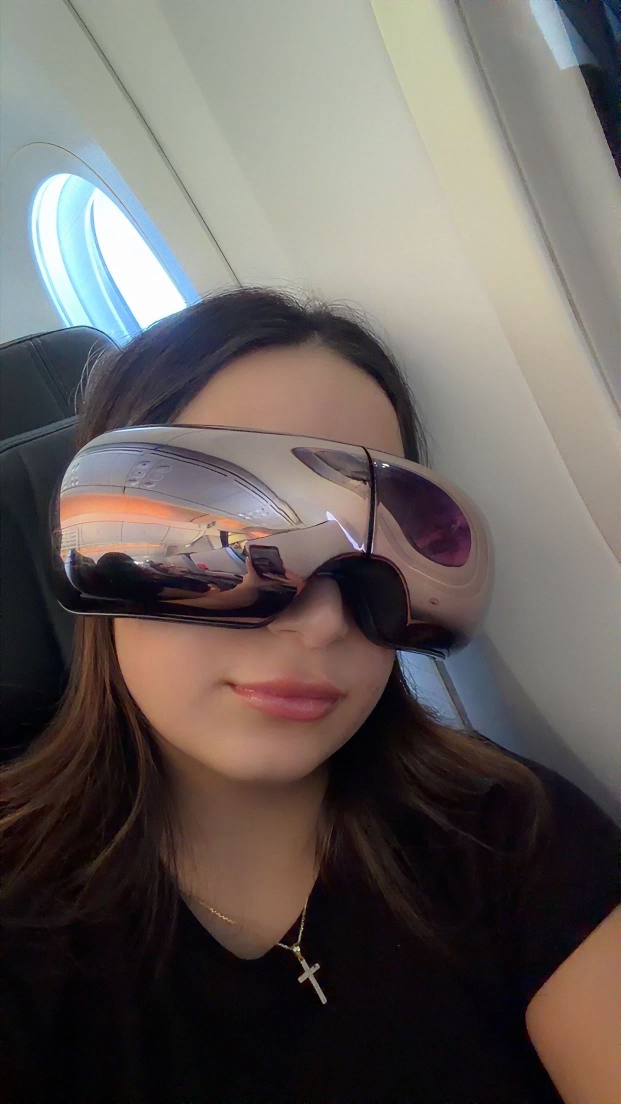 The Driftura Travel Eye Massager