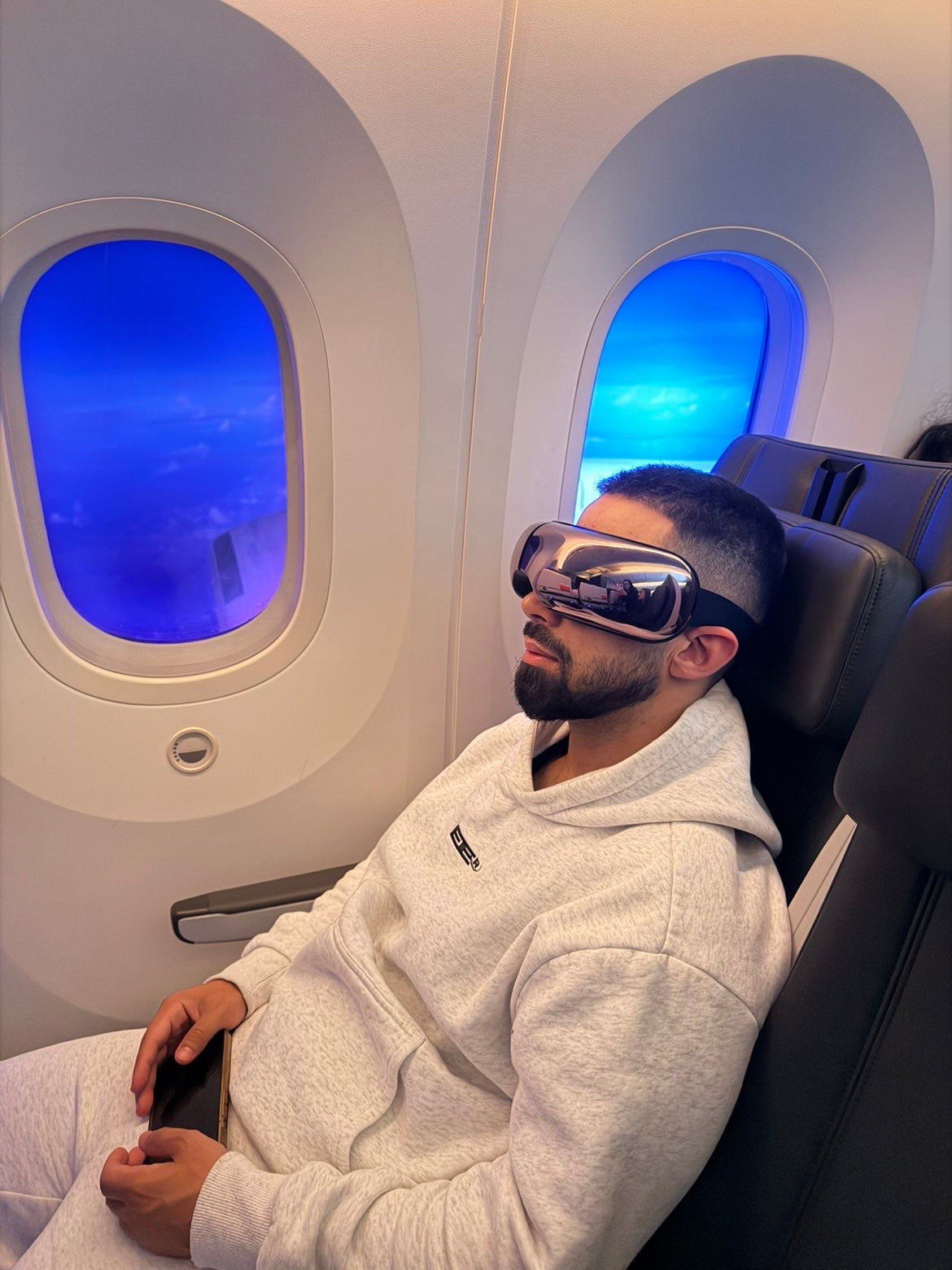 The Driftura Travel Eye Massager